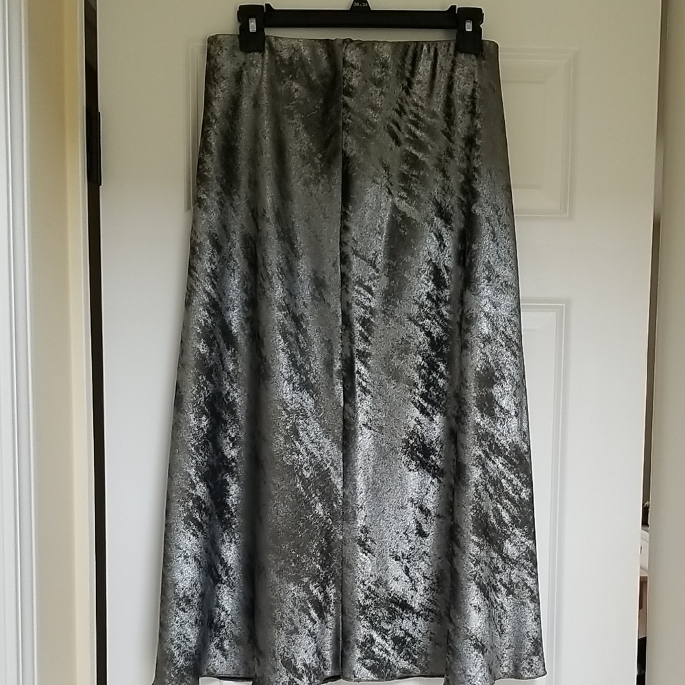 Karen Kane Night Lights Metallic Midi Skirt - Picture 6 of 15